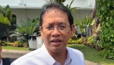 Menteri Keuangan, Purbaya Yudhi Sadewa sebelum mengikuti rapat terbatas di Kompleks Istana Kepresidenan, Jakarta, Kamis (23/7/2026). Foto: Ist.