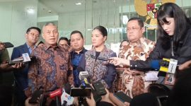 Pengacara dan istri eks Mendikbudristek Nadiem Makarim melaporkan empat hakim yang menangani kasus dugaan korupsi pengadaan laptop Chromebook dan CDM ke KY, Senin (6/7/2026). Foto: Ist.
