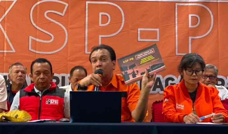 Plt Sekjen Partai Buruh, Said Salahuddin dalam konferensi pers KSP-PB di Hotel Mega Proklamasi, Jakarta Pusat, Senin (6/7/2026). Foto: Ist.