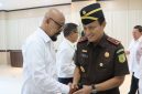 Rudi Margono (kanan) ditunjuk jadi Plt Jampidsus gantikan Febrie Adriansyah. Foto: Ist.