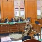 Ahli Hukum Persaingan Usaha sekaligus Guru Besar Fakultas Hukum USU, Prof. Ningrum Natasya Sirait, saat memberikan keterangan di Ruang Sidang Utama Pengadilan Tipikor pada PN Medan, Senin (27/7/2026). Foto: Ist.