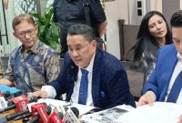 Tim kuasa hukum mantan Jampidsus Febrie Adriansyah. Foto: Ist.