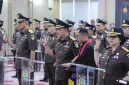Prosesi pelantikan dan pengambilan sumpah 15 Kepala Kejaksaan Tinggi beserta sejumlah pejabat Eselon II lingkungan Kejaksaan Republik Indonesia, yang dipimpin langsung oleh Jaksa Agung Sanitiar Burhanuddin di Aula Lantai 11 Gedung Utama Kejaksaan Agung, Selasa (11/8/2026). Foto: Ist.
