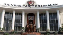 Gedung Rektorat Universitas Pertahanan (Unhan) RI. Kementerian Pertahanan menegaskan tidak ada aturan yang melarang kadet perempuan Unhan berhijab, dan akan menyempurnakan aturan seragam agar mengakomodasi penggunaan hijab secara proporsional. Foto: Ist.