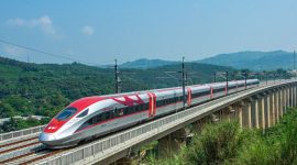 Kereta Cepat Whoosh: Mulai September 2026, pengelolaan KCIC selaku operator Whoosh akan beralih ke bawah naungan Kementerian Keuangan melalui skema Special Mission Vehicle guna mempercepat penanganan utang proyek tanpa membebani APBN secara langsung. Foto: Ist.