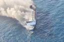KMP Mutiara Sentosa 2 terbakar hebat di perairan utara Sumenep, Madura, Jawa Timur, Minggu (2/8/2026). Foto: Ist.