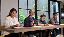 Konferensi pers Yayasan Sekolah Harapan Ibu di Savannah Cafe & Resto, Kebayoran Baru, Jakarta Selatan, Minggu (9/8/2026). Foto: Ist.