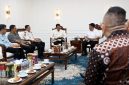 Gubernur Sumatera Utara, Bobby Nasution, menerima audiensi panitia Toba Caldera Culture Festival 2026 didampingi Bupati Samosir Vandiko Timotius Gultom di Kantor Gubernur Sumut, Selasa (11/8/2026). Foto: Ist.