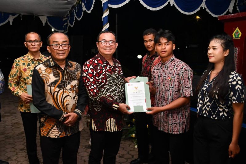 Paskibraka Samosir Dapat Apresiasi dan Uang Pembinaan. (Foto:Ist) 