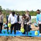 Bupati Samosir Bersama Kapolda Sumut Tanam Bawang Putih Serentak