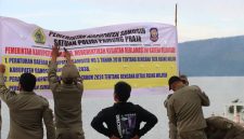 Merusak Lingkungan dan Fasilitas Umum, Pemkab Samosir Hentikan Aktivitas di Sempadan Danau Toba