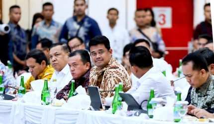 Gubernur Bobby Nasution