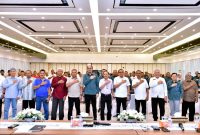 Direktur Utama Perumda Tirtanadi Ardian Surbakti beserta jajaran pimpinan menghadiri acara sosialisasi kebijakan baru pelayanan air bersih di Kantor Pusat Perumda Tirtanadi, Medan, Rabu (12/8/2026). Foto: Ist.