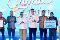 Gubernur Sumatera Utara Bobby Nasution bersama jajaran terkait dalam pembukaan Sumut Halal Fest 2026 di Medan, Rabu (26/8/2026). Foto: Ist.