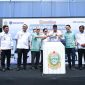 Gubernur Sumatera Utara Muhammad Bobby Afif Nasution (tengah) bersama pejabat terkait menekan tombol peresmian peluncuran Angkutan Umum Massal BRT Mebidang, Rabu (19/8/2026).  Foto: Ist.