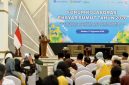 Pj Sekdaprov Sumut Timur Tumanggor menyampaikan sambutan sekaligus komitmen Pemprov Sumut membebaskan UMKM dari jeratan rentenir dan sistem ijon dalam pembukaan Forum Kolaborasi Ekonomi dan Keuangan Syariah Sumut 2026 di Aula Kuala Deli, Kantor Perwakilan BI Sumut, Medan, Kamis (27/8/2026). Foto: Ist.