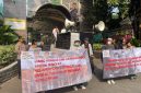 Foto: Massa dari Jatmiko bersama elemen mahasiswa menggelar aksi unjuk rasa kelima di depan Kantor Kejaksaan Agung RI, Jakarta, Jumat (21/8/2026).