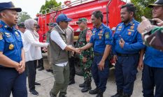 Menhut Raja Antoni Ingatkan Penerima Perhutanan Sosial Jaga Kawasan dari Karhutla