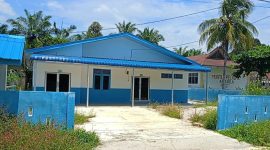 Bangunan dapur Satuan Pelayanan Pemenuhan Gizi Kecamatan Bosar Maligas, Kabupaten Simalungun, yang telah disewa dan direnovasi sejak Desember 2025 namun hingga kini belum beroperasi karena belum ada izin pengoperasian dari Badan Gizi Nasional. Foto: Ist.