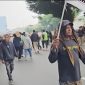 Massa Aliansi Masyarakat Pati Bersatu (AMPB) berjalan tertib meninggalkan kawasan Gedung DPR RI, Kamis (27/8/2026). Foto: Ist.