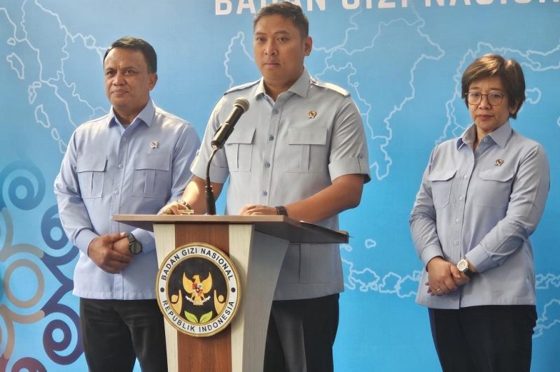 Kepala Badan Gizi Nasional (BGN) Sudaryono (tengah). Foto: Ist.