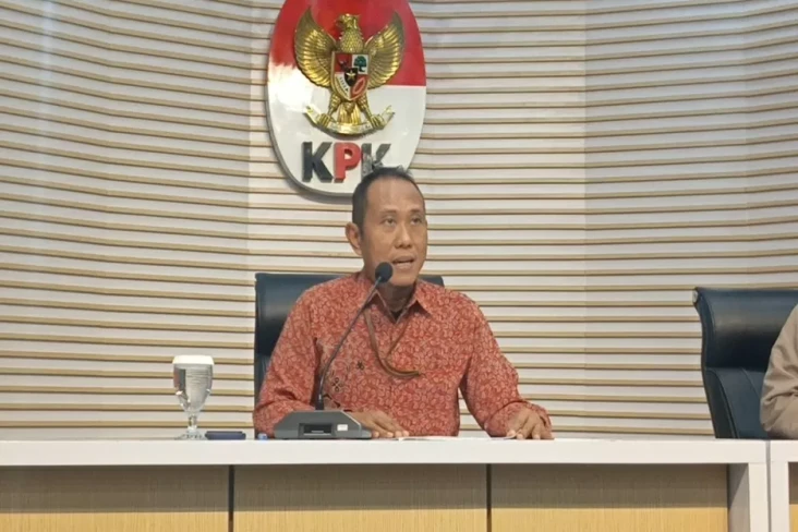 Plt. Direktur Penyidikan KPK, Achmad Taufik Husein mengungkapkan kasus korupsi digitalisasi SPBU. Foto: Ist.