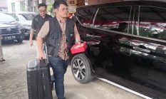 KPK Geledah Disdikbud Bogor, Angkut 2 Koper Dokumen Kasus Potong Upah Rp1,5 Miliar