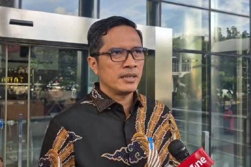 Kuasa hukum keluarga Febrie Adriansyah, Febri Diansyah soal kematian Sutrimo. Foto: Ist.