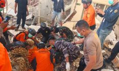 Basarnas: Korban Tewas Gempa M 7,7 NTT Capai 70 Orang, 132 Luka-Luka