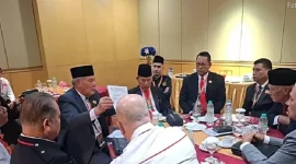 Ketua Umum Peradin Ropaun Rambe memimpin pembahasan revisi UU Advokat dalam Rapat Kerja Nasional (Rakernas) 2026, Sabtu (29/8/2026). Foto: Ist.