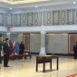 Gubernur Sumatera Utara, Muhammad Bobby Afif Nasution, melantik Timur Tumanggor sebagai Penjabat Sekretaris Daerah Sumatera Utara di Aula Raja Inal Siregar, Kantor Gubernur Sumut, Jumat (14/8/2026).