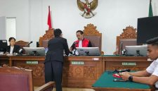 Suasana sidang praperadilan kelima Roy Suryo di Pengadilan Negeri Jakarta Selatan, Senin (31/8/2026). Hakim Tunggal I Ketut Darpawan memimpin persidangan yang terpaksa ditunda lantaran Jaksa Penuntut Umum dan Menteri Keuangan selaku turut termohon tidak hadir tanpa alasan jelas. Sidang lanjutan dijadwalkan 7 September 2026. Foto: Ist.