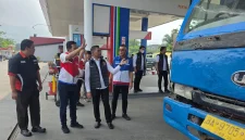 Tim gabungan dari Pertamina Patra Niaga, Polda Sumatera Barat, dan Pemprov Sumbar melakukan inspeksi mendadak di salah satu SPBU Kota Padang, Senin (7/9/2026). Foto: Ist.