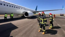 Pesawat Garuda Indonesia GA604 yang mengalami pecah ban saat lepas landas dari Jakarta mendarat dengan selamat di Bandara Sultan Hasanuddin, Makassar, Kamis (3/9/2026). Foto: Ist.