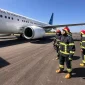 Pesawat Garuda Indonesia GA604 yang mengalami pecah ban saat lepas landas dari Jakarta mendarat dengan selamat di Bandara Sultan Hasanuddin, Makassar, Kamis (3/9/2026). Foto: Ist.