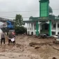 Petugas gabungan menyisir kawasan terdampak banjir bandang di Kecamatan Gunung Talang, Kabupaten Solok, Sumatera Barat, Selasa (22/9/2026). Foto: Ist.