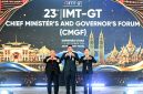 Gubernur Sumatera Utara Muhammad Bobby Afif Nasution (tengah) bersama pimpinan delegasi Malaysia dan Thailand berfoto bersama usai pembukaan Chief Ministers’ and Governors’ Forum IMT-GT ke-23 di Medan, Rabu (9/9/2026). Bobby menekankan pentingnya penguatan ekonomi kawasan melalui platform konkret sekaligus menjaga lingkungan lewat prinsip hijau dan biru. Foto: Ist.