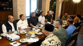 Gubernur Sumut Bobby Nasution bersama jajaran Pemprov Sumut menerima audiensi pengurus Ikatan Cendekiawan Karo di Mikie Holiday Resort, Berastagi, Rabu (2/9/2026). Foto: Ist.