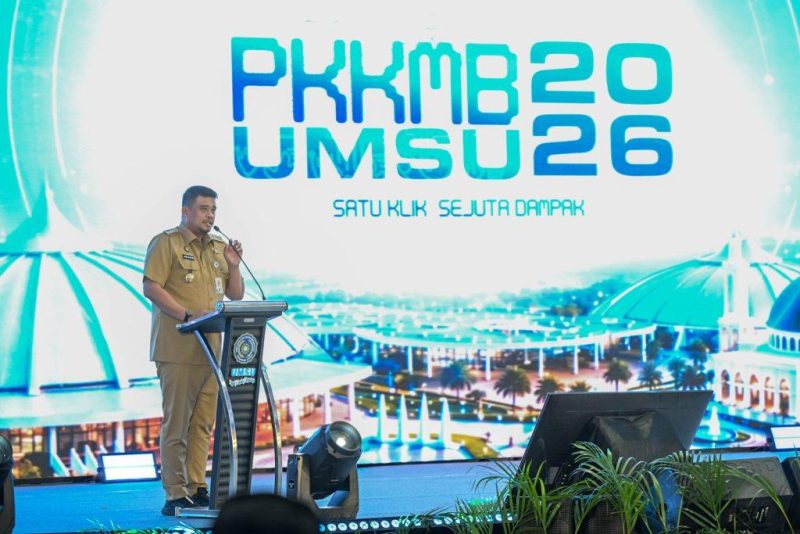 Gubernur Sumatera Utara Bobby Nasution menyampaikan dukungan pembangunan Kampus IV dan kuota beasiswa khusus bagi mahasiswa UMSU dalam kegiatan PKKMB 2026 dengan tema 