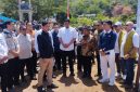 Wakil Presiden Gibran Rakabuming Raka didampingi Gubernur Sumatera Utara Muhammad Bobby Afif Nasution meninjau kawasan hunian tetap di Parombunan, Sibolga, Jumat (4/9/2026). Foto: Ist.