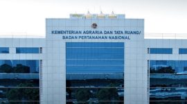 KPK menggeledah kantor Kementerian ATR/BPN untuk mencari dan melengkapi alat bukti kasus dugaan suap dan gratifikasi pengurusan HGB. Foto: Ist.