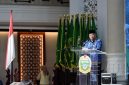 Pj Sekdaprov Sumut Timur Tumanggor memberi sambutan pada kegiatan rekonstruksi dan rehabilitasi arsip ASN terdampak bencana di Aula Raja Inal Siregar, Kantor Gubernur Sumut, Medan, Selasa (29/9/2026). Foto: Ist.