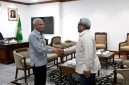 Wakil Gubernur Sumut Surya menerima Kepala Perwakilan BKKBN Sumut Mahyuzar dalam pembahasan penguatan ketahanan keluarga dan dinamika kependudukan di Sumatera Utara. Foto: Ist.