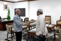 Wakil Gubernur Sumut Surya menerima Kepala Perwakilan BKKBN Sumut Mahyuzar dalam pembahasan penguatan ketahanan keluarga dan dinamika kependudukan di Sumatera Utara. Foto: Ist.