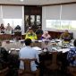 Wakil Gubernur Sumut Surya memimpin Rapat Akselerasi Peningkatan SAKIP Pemprov Sumut di Kantor Gubernur Sumut, Medan, Jumat (25/9/2026). Foto: Ist.