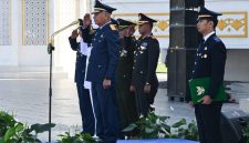 Wakil Gubernur Sumatera Utara Surya memimpin upacara peringatan Hari Perhubungan Nasional (Harhubnas) 2026 di Lapangan Astaka, Jalan Pancing, Deliserdang, Kamis (17/9/2026). Foto: Ist.