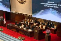 Rapat Paripurna DPR RI mengesahkan APBN 2027 senilai Rp4.106 triliun di Gedung Nusantara, Senayan, Jakarta, Selasa (29/9/2026). Anggaran ditetapkan dengan target pertumbuhan ekonomi 6 persen dan Transfer ke Daerah Rp735 triliun. Foto: Ist.