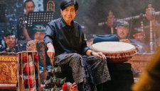 Almarhum Mohammad Guruh Irianto Sukarnoputra dikenal sebagai seniman dan budayawan yang gigih melestarikan seni dan budaya bangsa. Guruh berpulang ke Rahmatullah di RS Siloam Semanggi, Jakarta, Sabtu (26/9/2026) pukul 04.16 WIB pada usia 73 tahun. Foto: Ist.