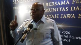 Menteri Hak Asasi Manusia Natalius Pigai menyampaikan pernyataan tegas mendesak pengajuan kasasi hingga Peninjauan Kembali atas vonis banding dua prajurit TNI pelaku penyiraman air keras terhadap Andrie Yunus. Pigai menegaskan rasa keadilan harus diukur dari sisi korban, bukan pelaku kejahatan. Foto: Ist.