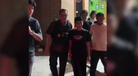 Polisi menangkap oknum ustaz yang diduga mencabuli santriwati di Kabupaten Siak, Riau. Foto: Ist.